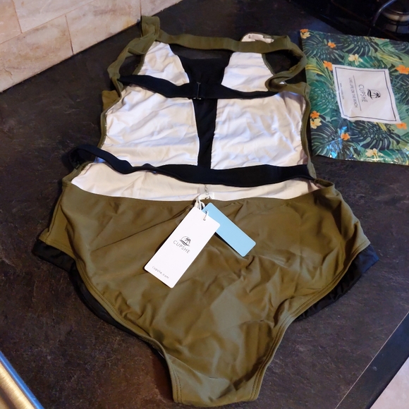 NWT CUPSHE Army Green One Piece Swimsuit Large - Picture 3 of 13